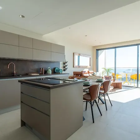 Oasis On The 27th, Mercury Tower Saint Julian's