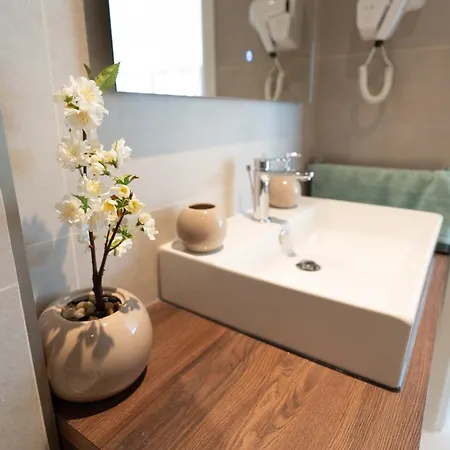 Oasis On The 27th, Mercury Tower *