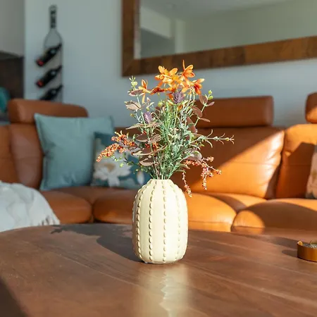 Διαμέρισμα Oasis On The 27th, Mercury Tower